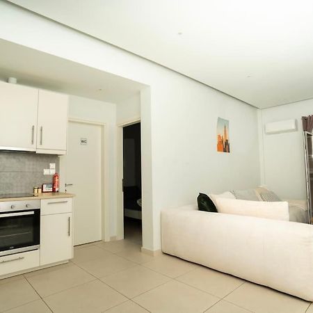 Homey Renovated 1 Bedroom Apartment In Kesariani Athens Exterior photo
