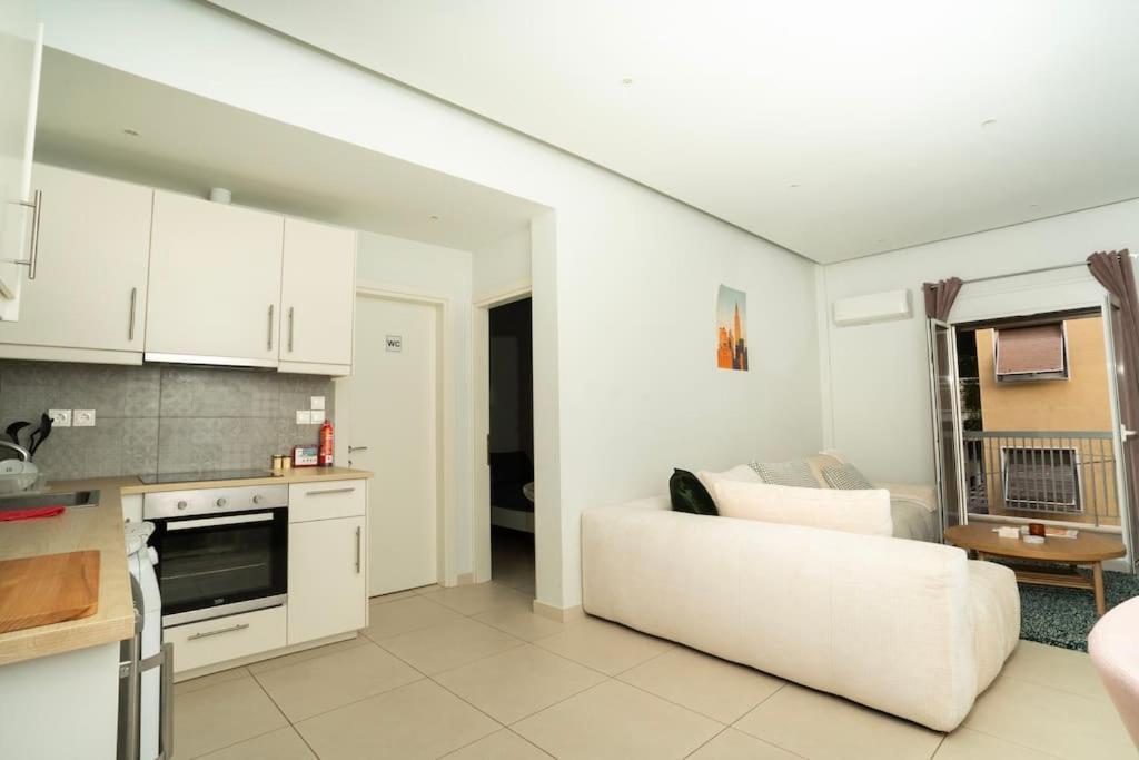 Homey Renovated 1 Bedroom Apartment In Kesariani Athens Exterior photo