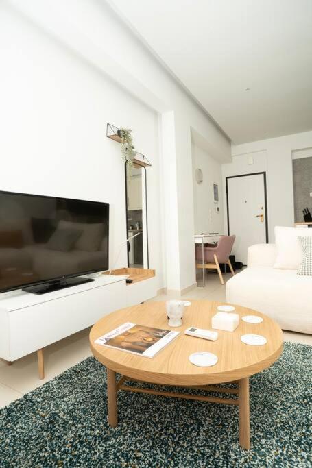 Homey Renovated 1 Bedroom Apartment In Kesariani Athens Exterior photo